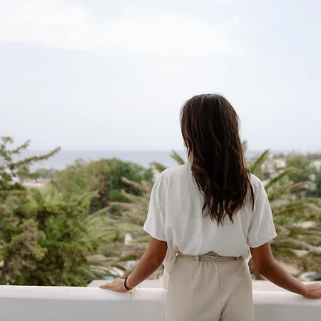 ホテル Pnoi ロガラス