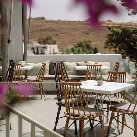 Hotel Pnoi Logaras